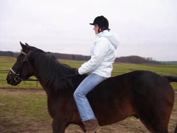 07WinterCopyrightYahdi10